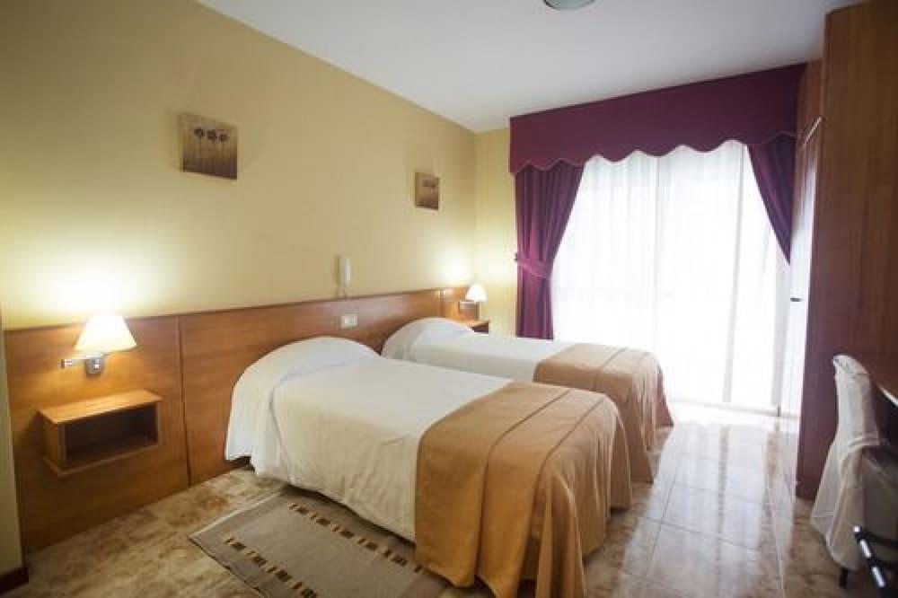Hotel Carlos 96 Мелиде Екстериор снимка