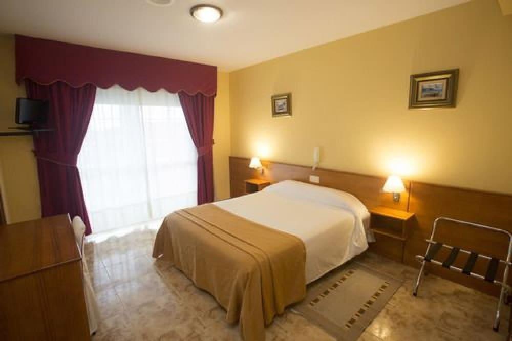 Hotel Carlos 96 Мелиде Екстериор снимка
