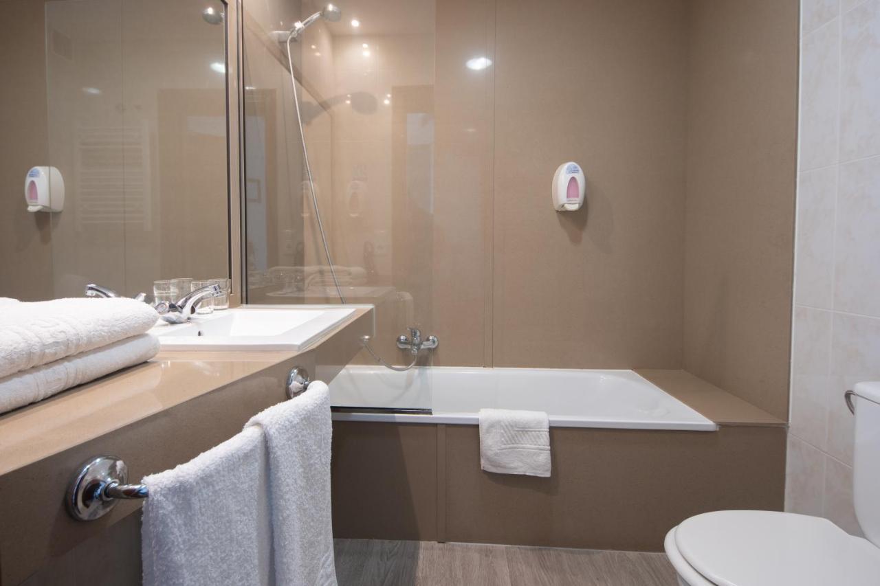 Hotel Carlos 96 Мелиде Екстериор снимка