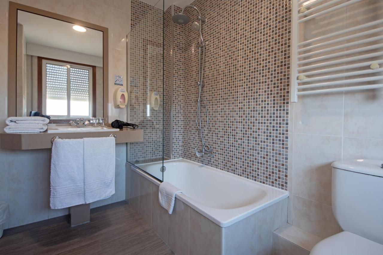 Hotel Carlos 96 Мелиде Екстериор снимка