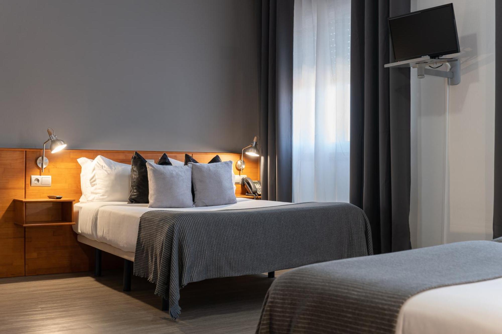 Hotel Carlos 96 Мелиде Екстериор снимка