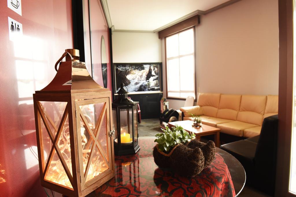 Hotel Carlos 96 Мелиде Екстериор снимка